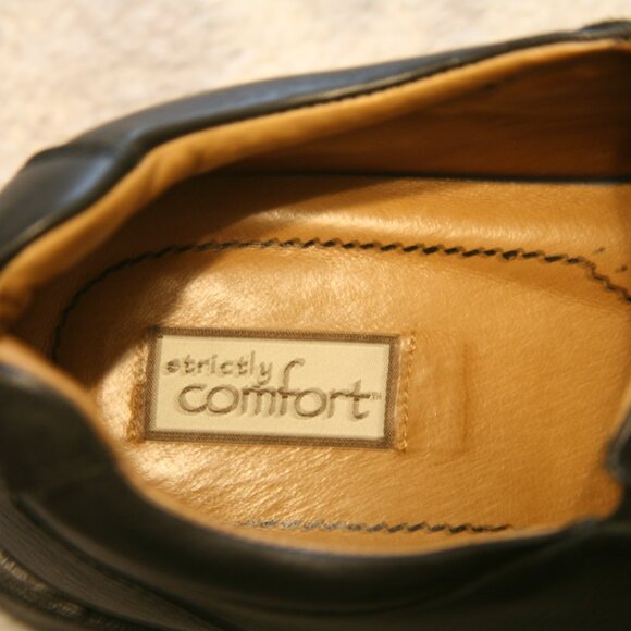 Strictly Comfort Men's Slip-On Shoes, Size 10, Black - Picture 2 of 4